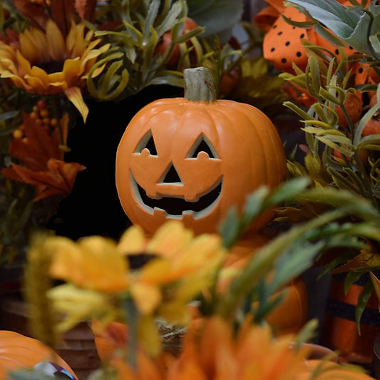 Spooktacular Halloween Decorations: Flowers, Chocolate & More