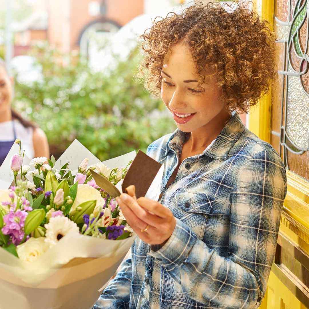 Valentine's Day Flower Delivery Singapore to Surprise Your Partner