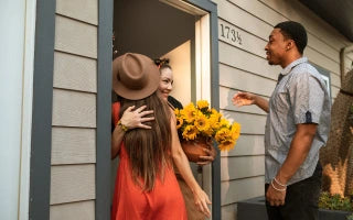 Housewarming Gift: 10 Amazing Ideas You Need to See Now!