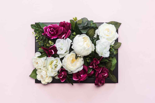 9 Charming Bloom Box to Surprise Your Loved Ones