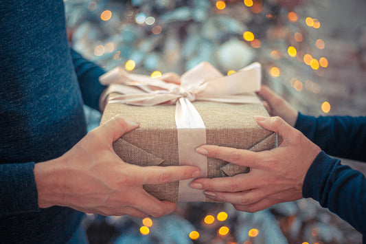10 Personalized Gifts Ideas for Him That More Memorable