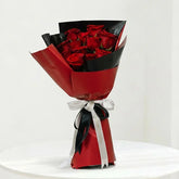 12 Dancing Roses