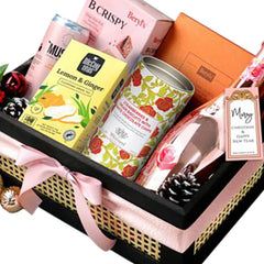 Holiday Haven Of Little Luxuries Christmas Hamper 2