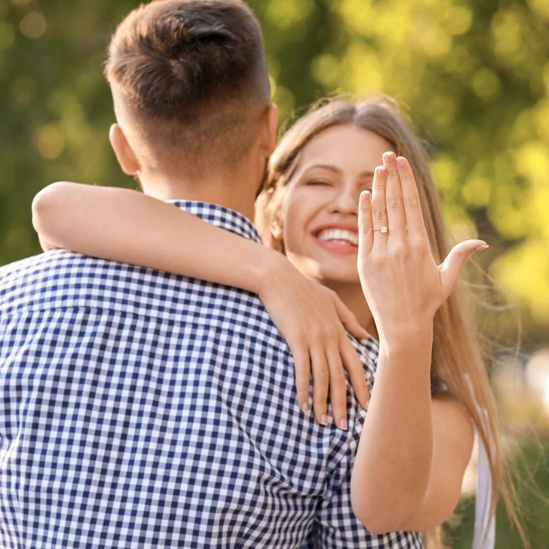 Best Proposal Flowers to Get An Instant Yes From Her