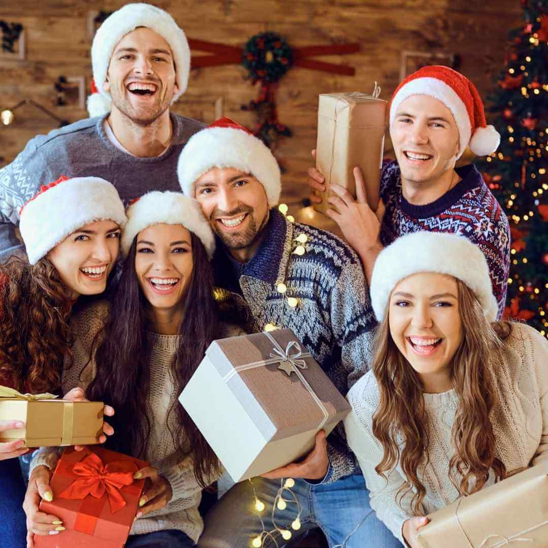 Christmas Gift Ideas for Your Friends Based on Their Interest