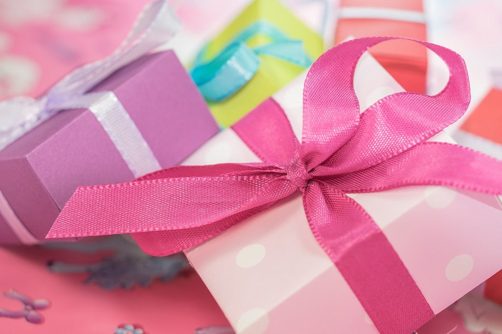 Making Her Smile: The Ultimate Guide to Gifts for Her