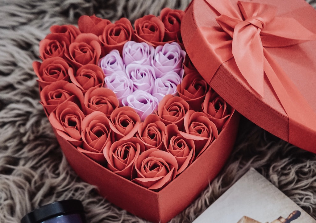 What & Why Should You Buy Soap Flowers?
