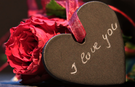 Send Valentines Day Flowers To Your Lover In Singapore