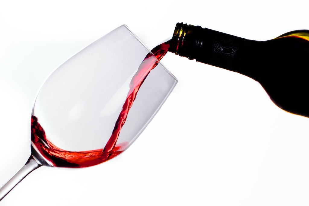 7 Reasons Why A Bottle Of Wine Is Just Outstanding Gift