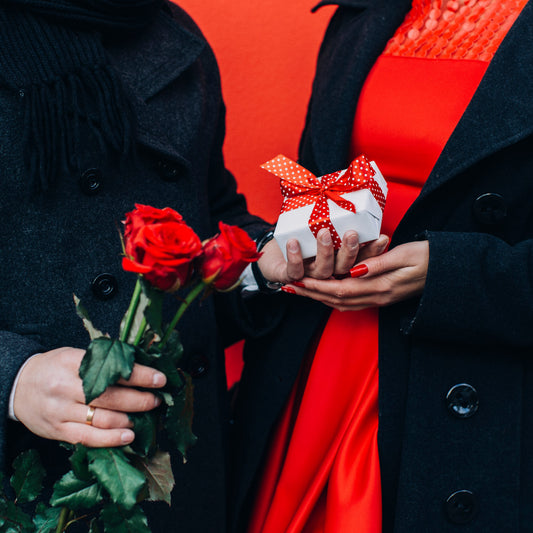 Valentine Gift Ideas Singapore: From Romantic History to Meaningful Gifts