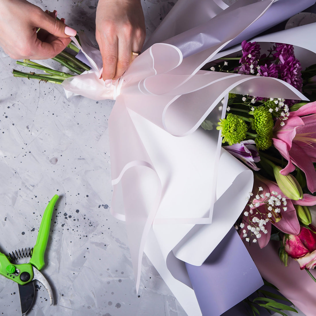 How to Create a Beautiful Hand Bouquet for Weddings and Special Events