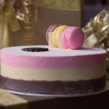 Ice Cream Cake - How To Make It?