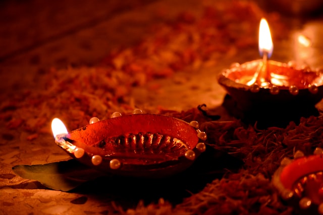 These Are the Traditional Deepavali Flowers in Singapore