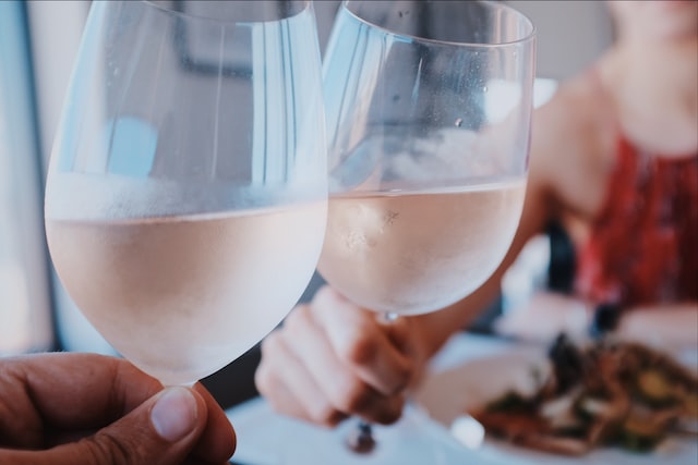 How to Make a Romantic Meal at Home on Valentine's Day